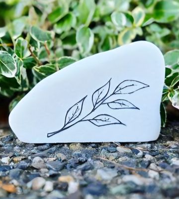 Five little leaves