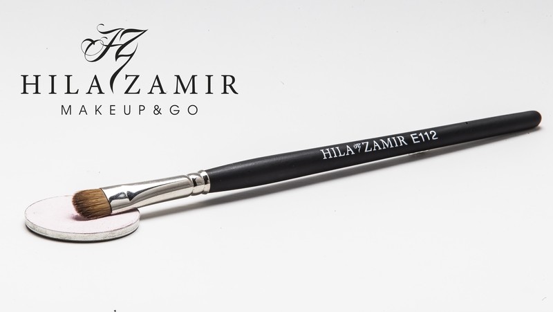 eye shadow brush