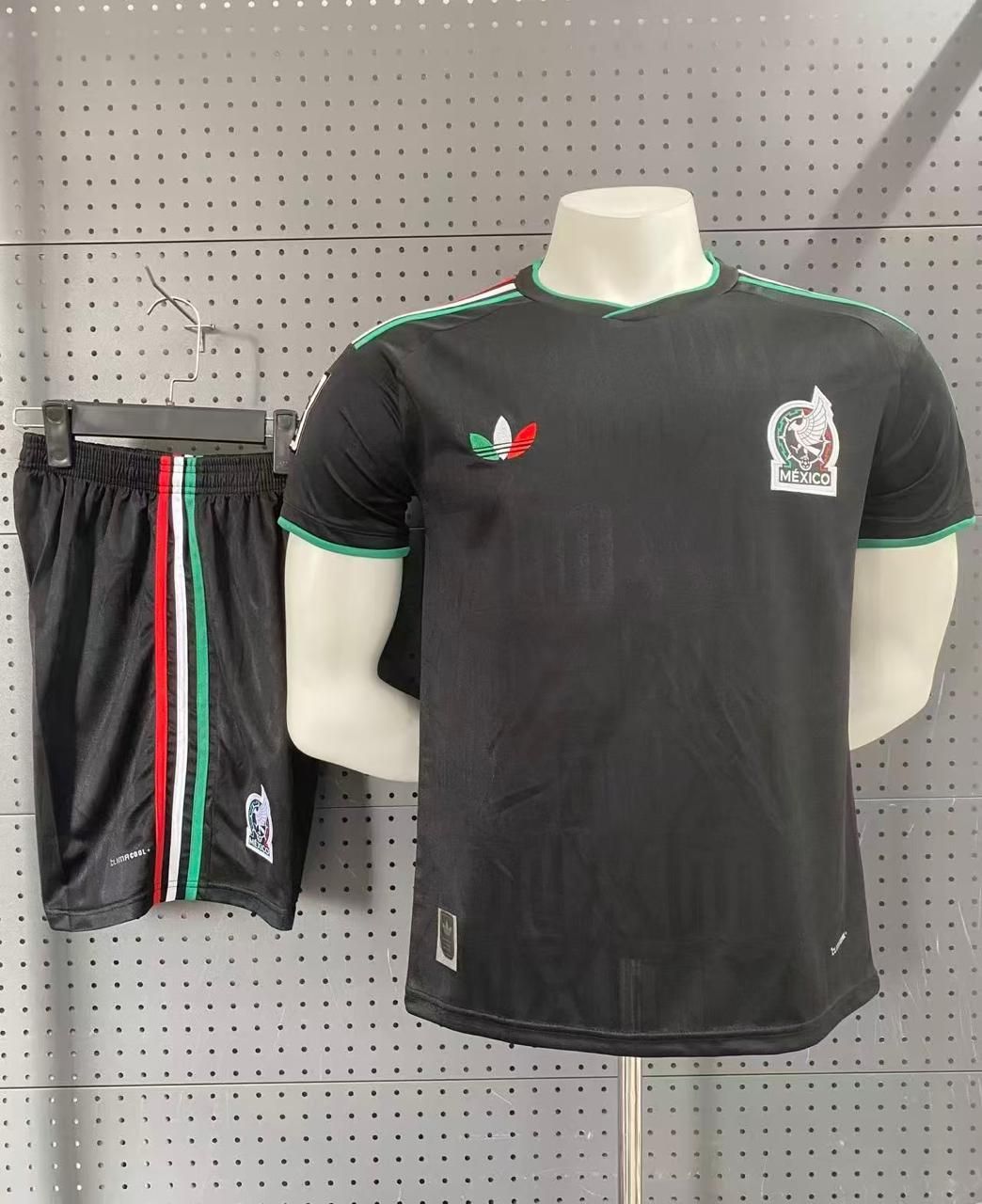 UNIFORME MEXICO TERCERO IMPORTADO UNIFORME MEXICO TERCERO IMPORTADO