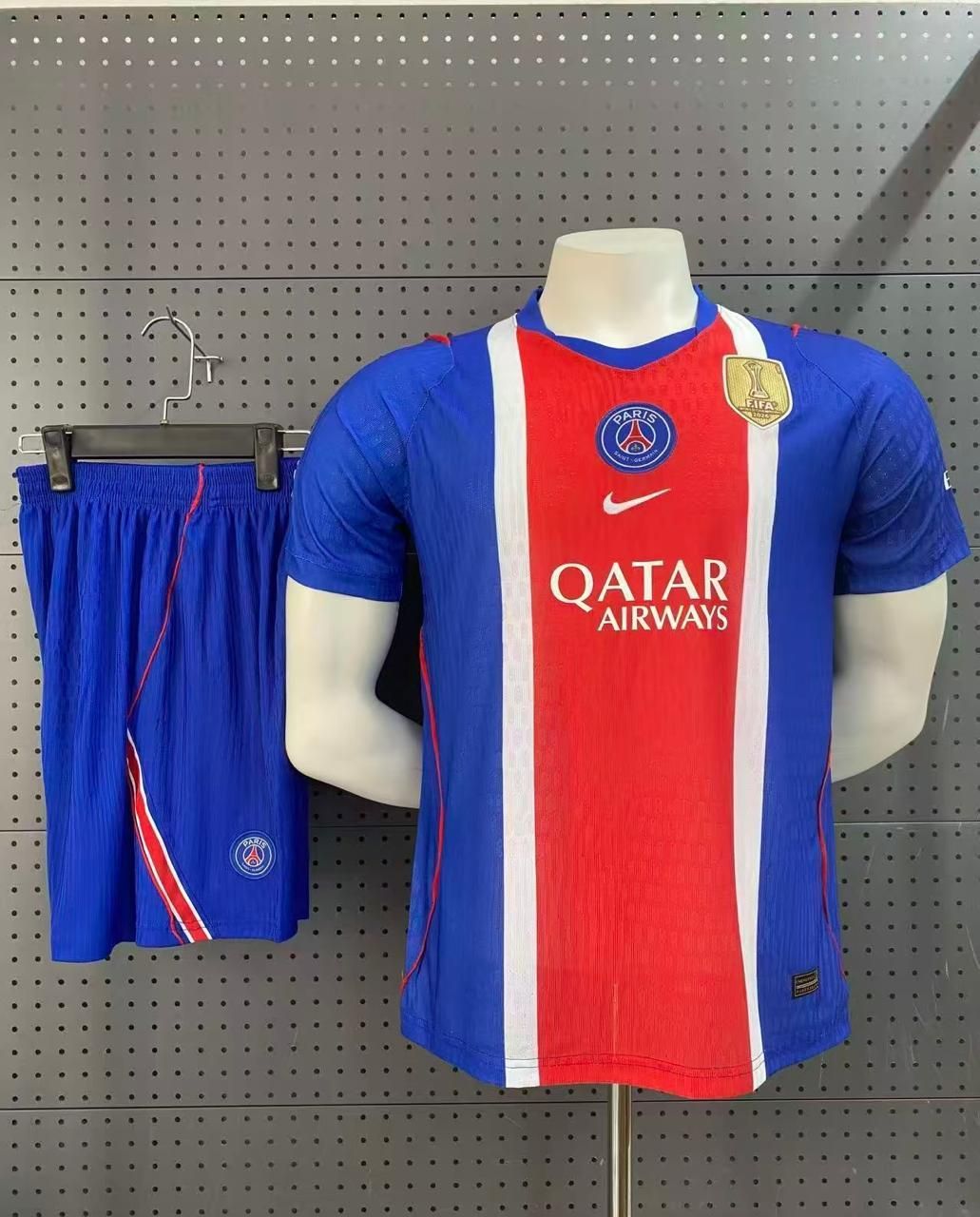 UNIFORME PSG LOCAL IMPORTADO UNIFORME PSG LOCAL IMPORTADO
