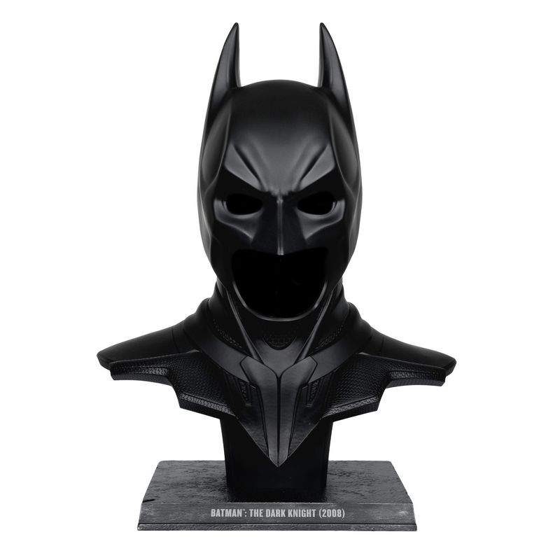 The Dark Knight DC Direct real life replica 1/1 The Dark Knight DC Direct real life replica 1/1