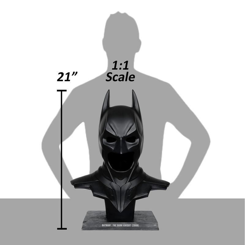 The Dark Knight DC Direct real life replica 1/1