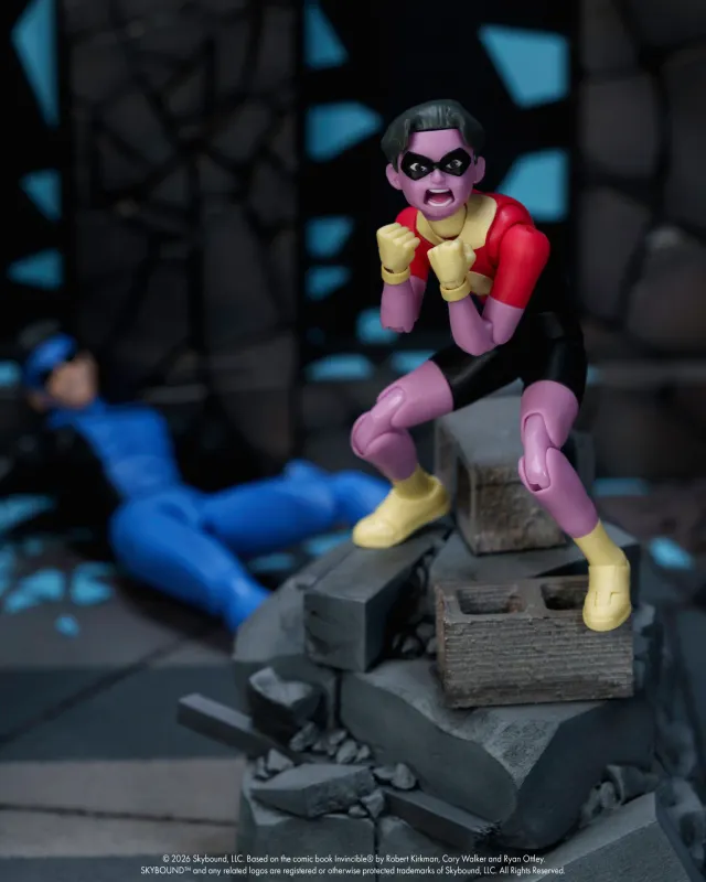 Invincible Invincible With Kid Omni Man & Conquest Limited Action Figure Set(3)