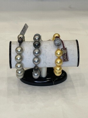 South Sea Mother of pearls Bracelet