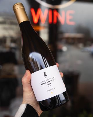 Early Mountain Petit Manseng · 750 ml