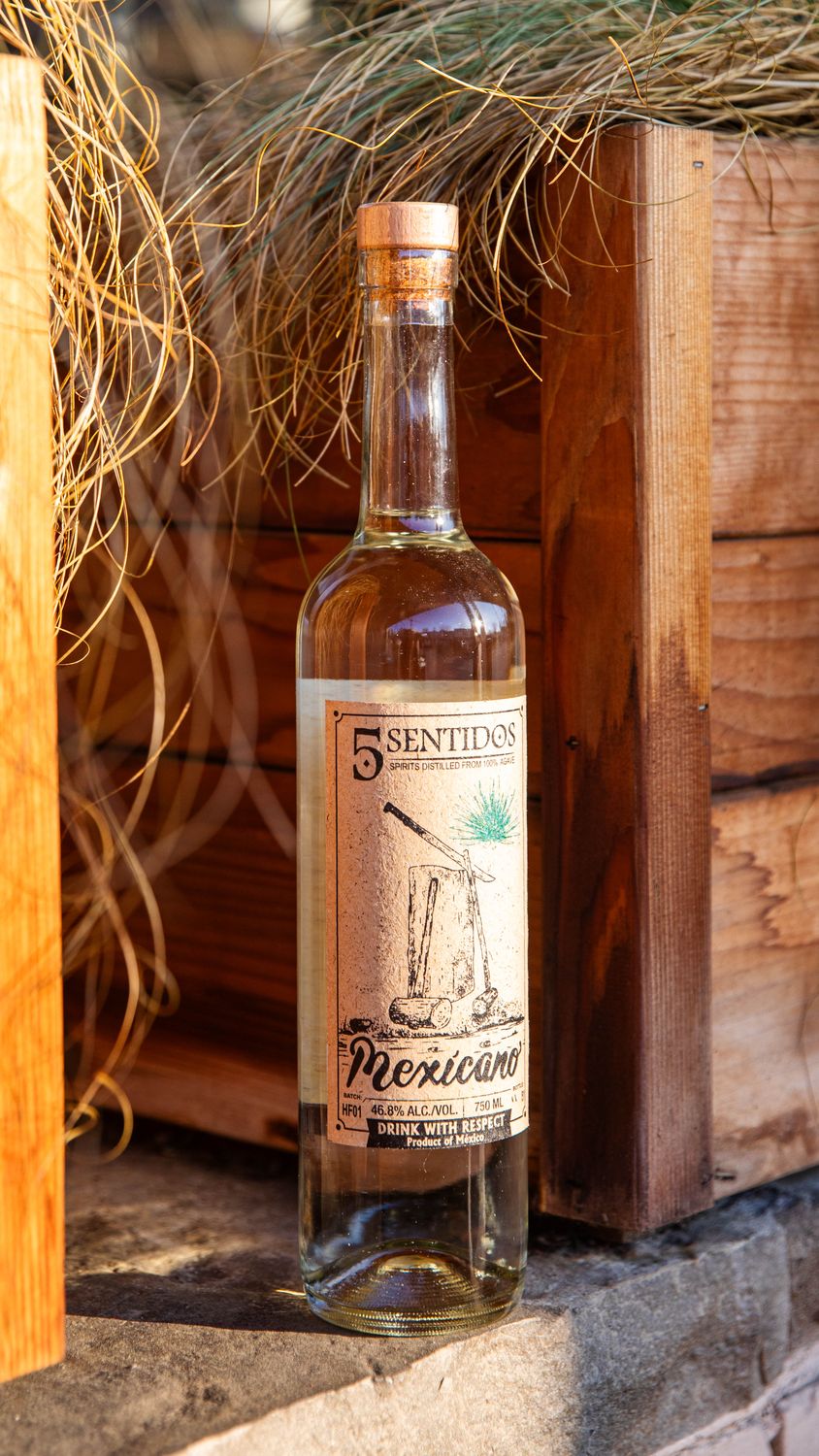 Cinco Sentidos H&amp;F Batch Mezcal · 750 ml