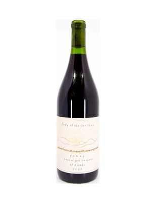 Lady of the Sunshine Narrow Gate Vineyard Gamay · 750 ml