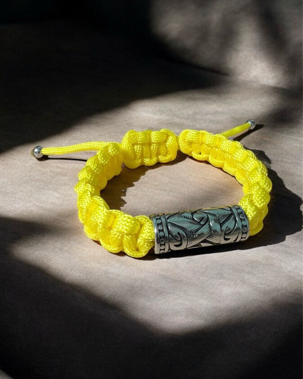 Bracelet Shamballa jaune