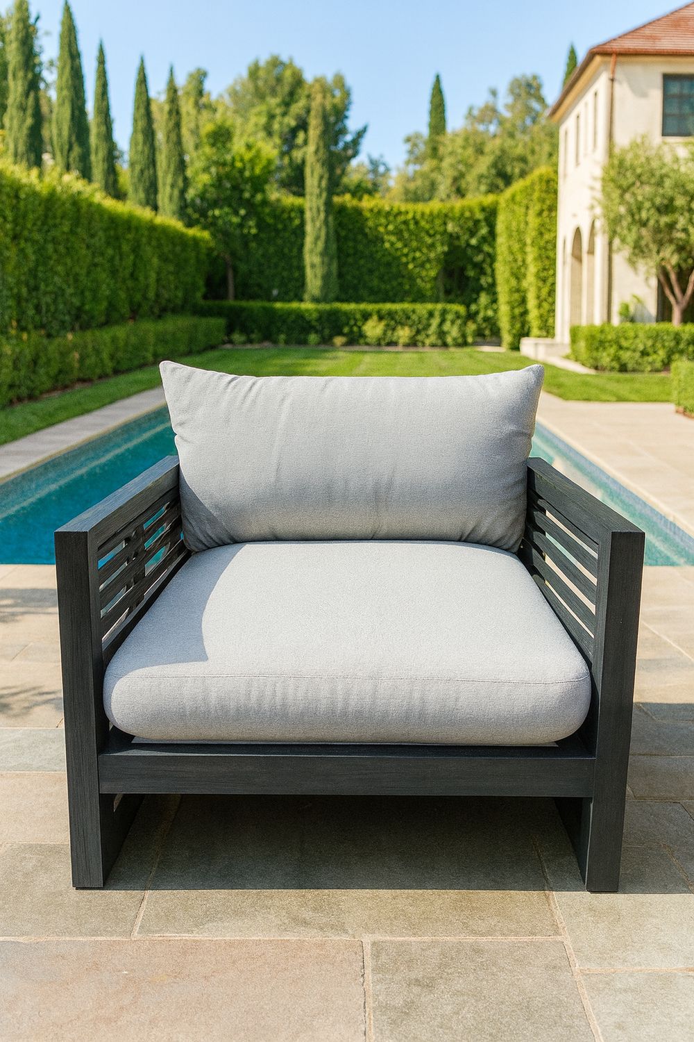 Louver Lounge Chair