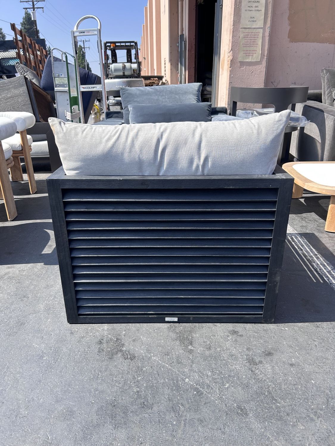 Louver Lounge Chair