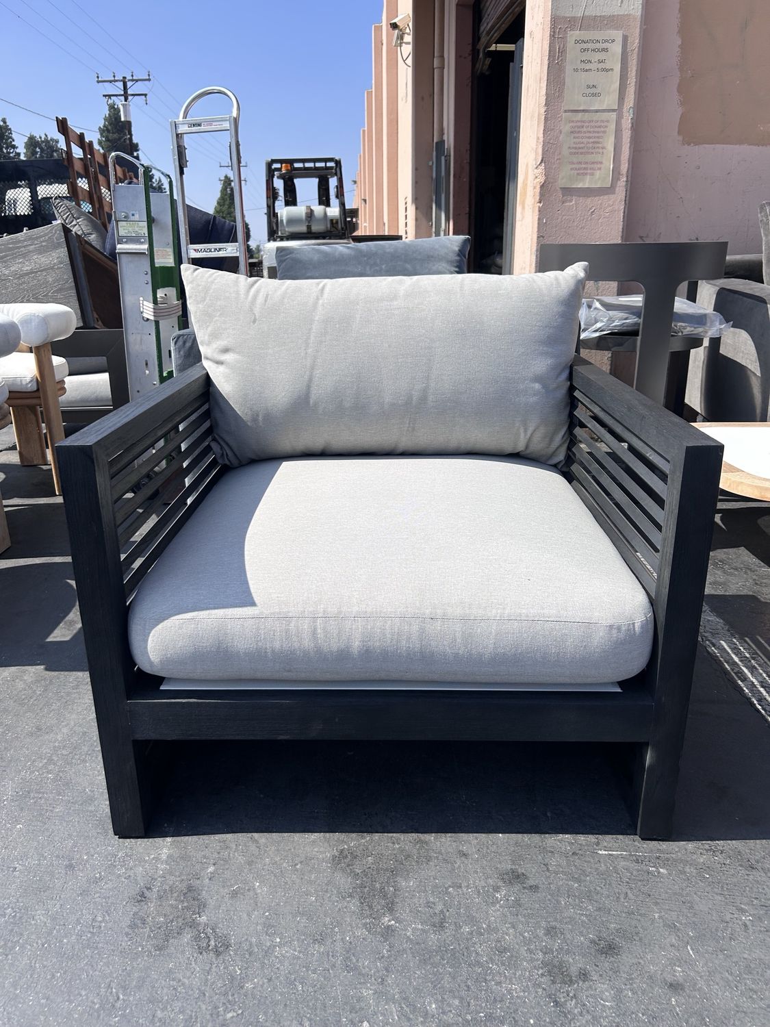 Louver Lounge Chair