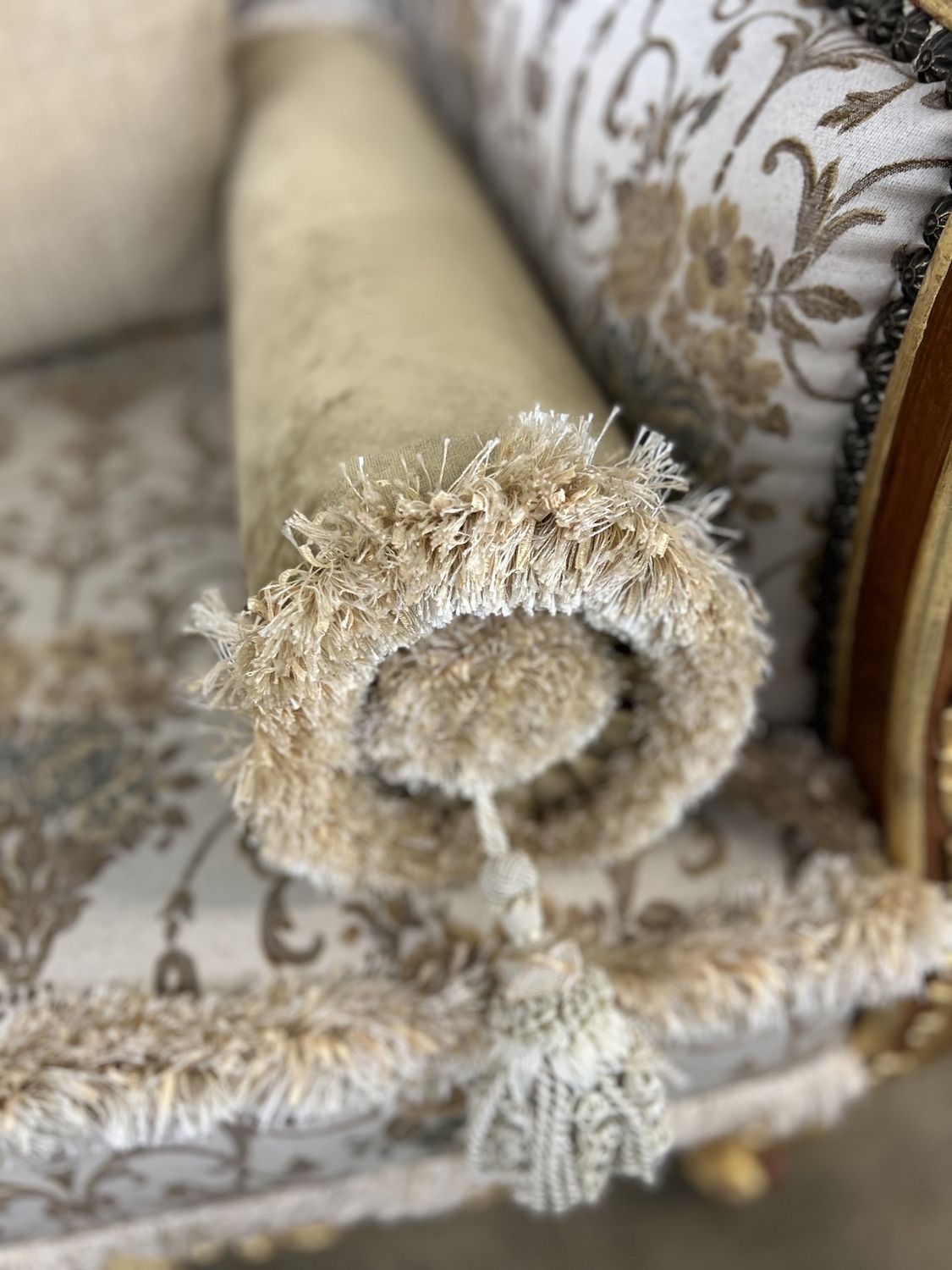 Saint Germain Loveseat