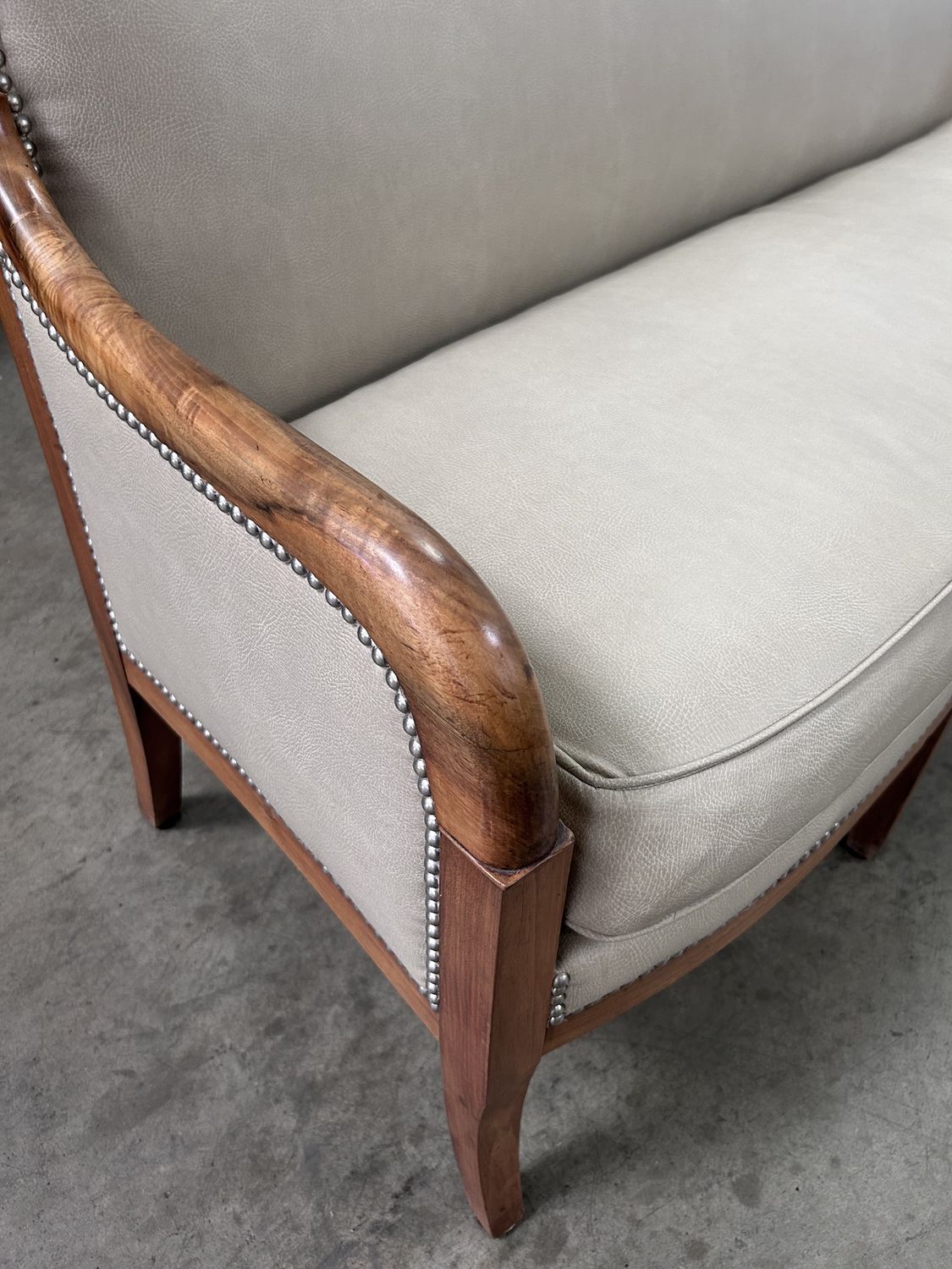 Louis XVI Style Sette (Sofa)