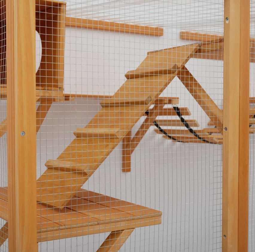 Outdoor Cat Enclosure, Weatherproof Cat House, Natural Wood Cat Playground with Litter Box and Shelves