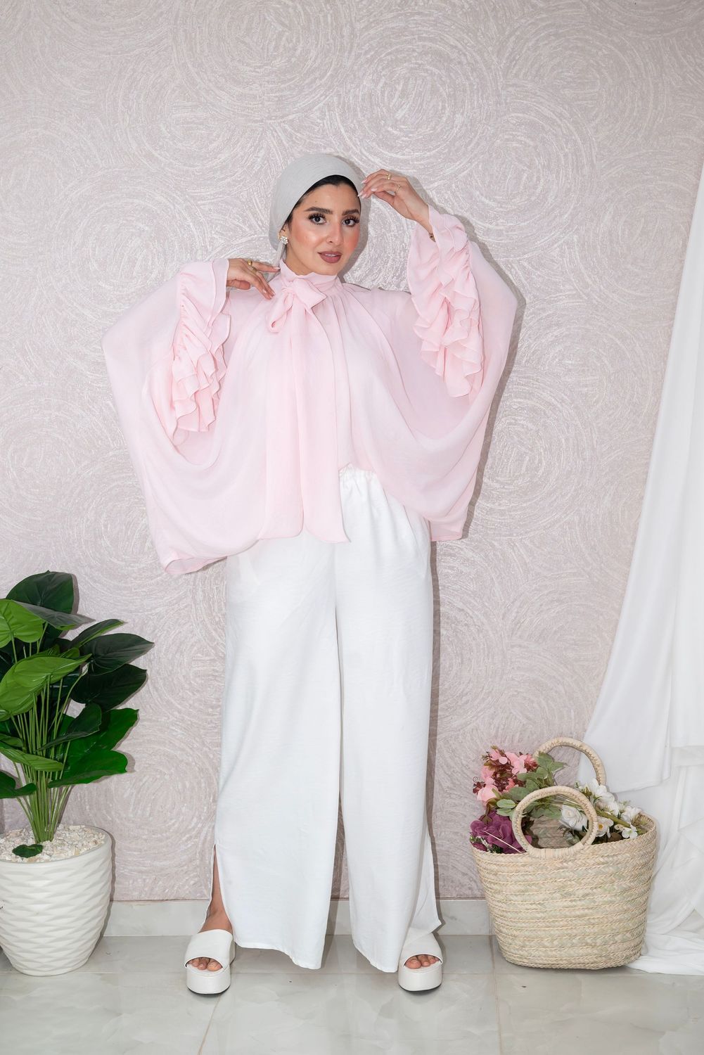 Women's White Wide-Leg Slit Hem Trousers