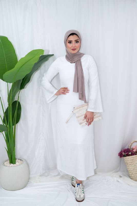 Elegant Modest Textured Maxi Dress