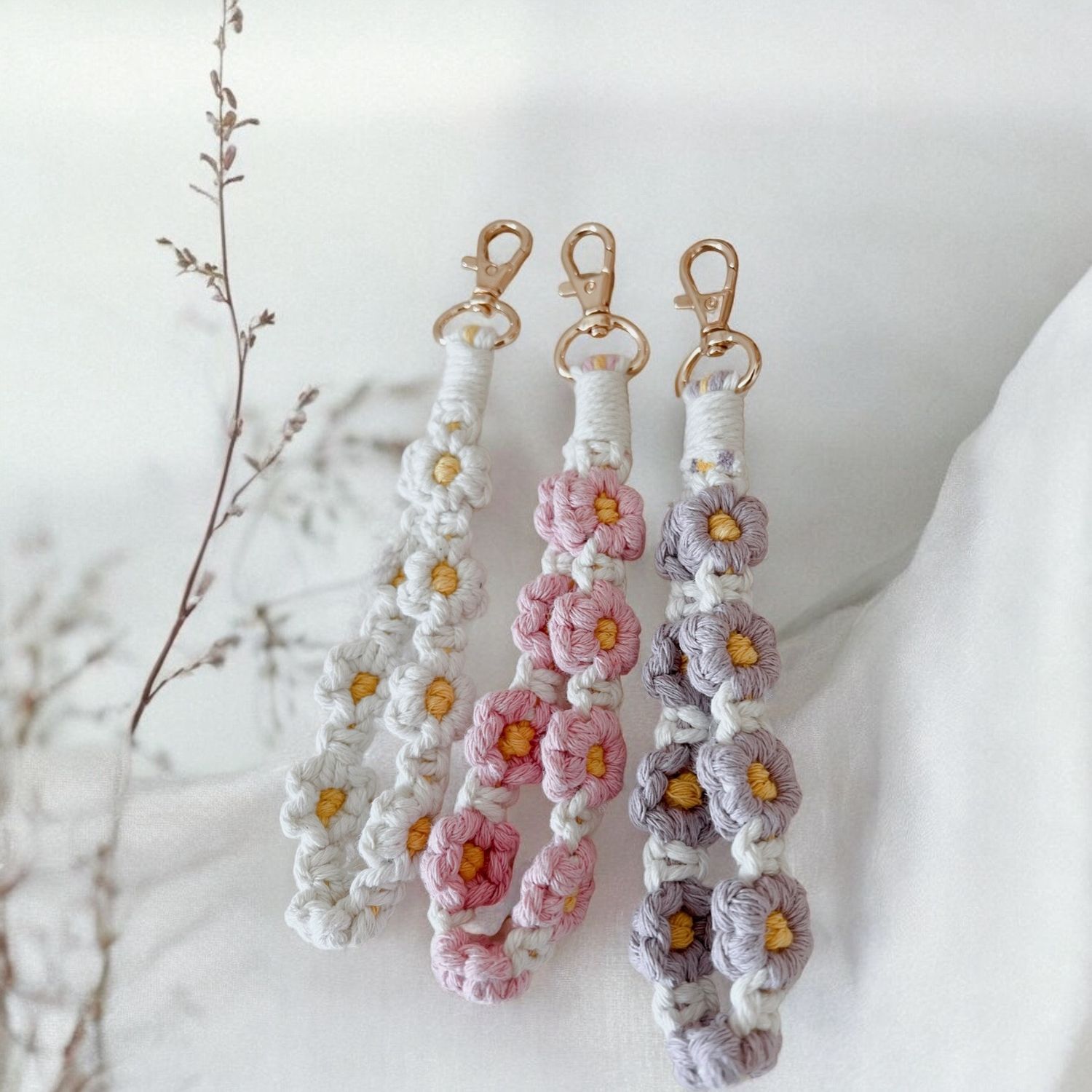 Daisy Macrame Schlüsselanhänger