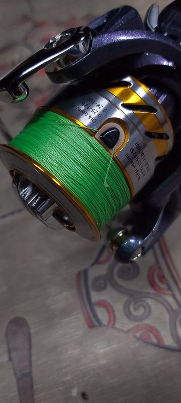 Combo Anzuelos Para Pesca #12 y #14, 2 Carretes 50mm y 60mm