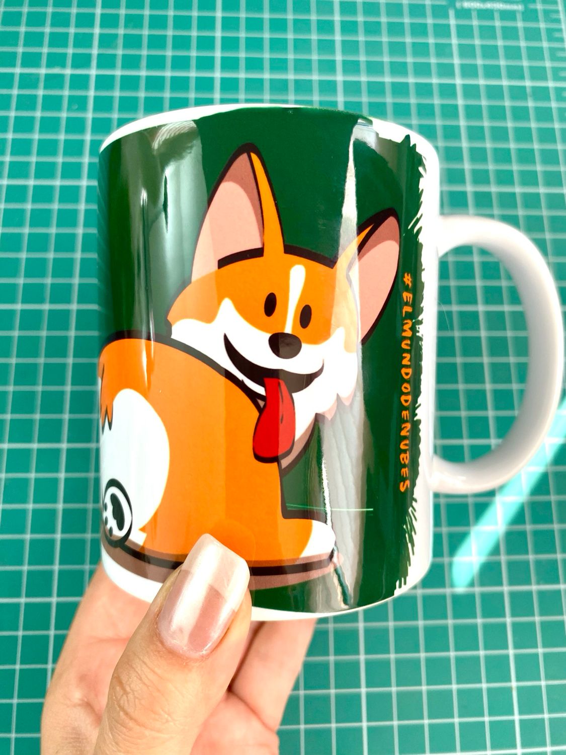 Taza “Living the CORGI LIFE”