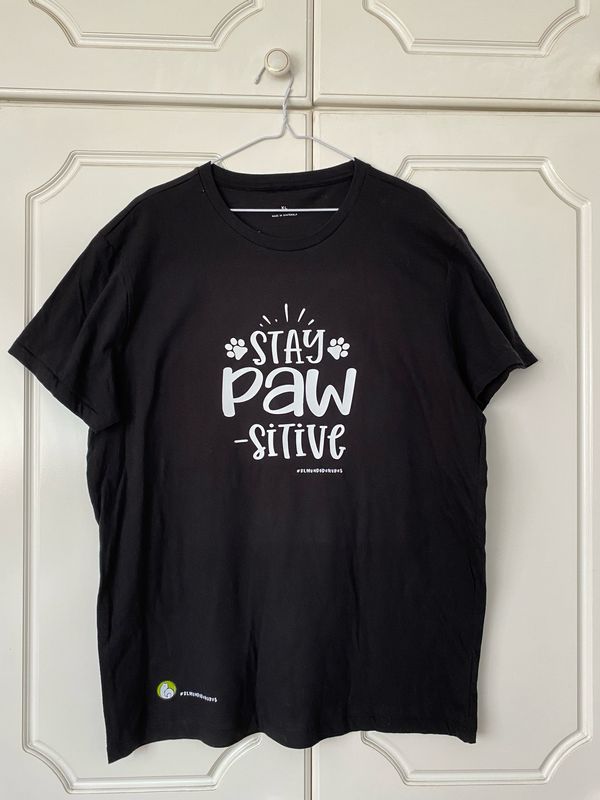 Tshirt “Stay Pawsitive”