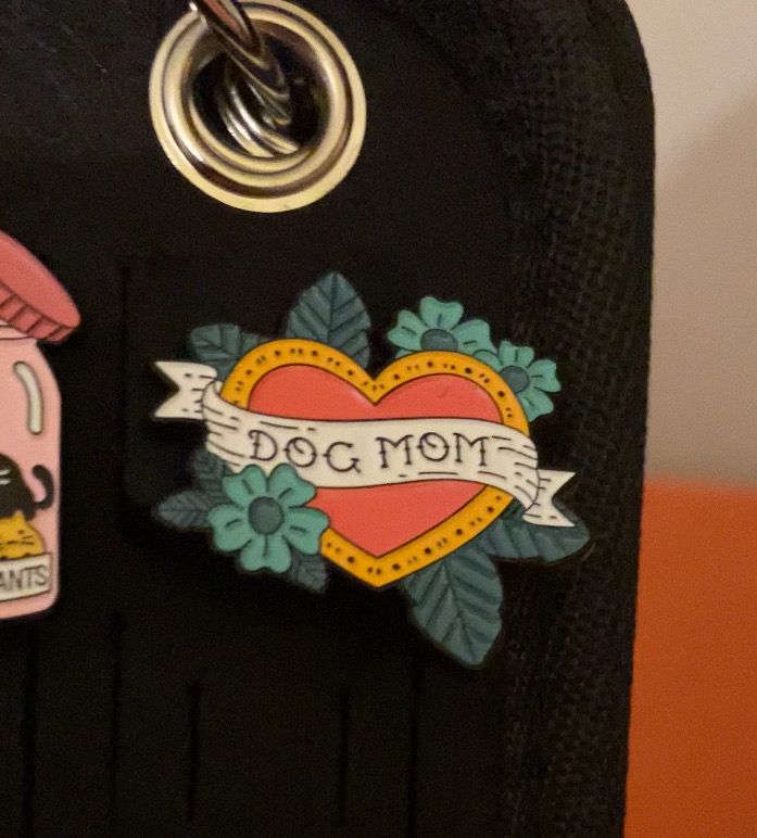 Pin “Dog Mom”