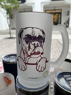 Tarro “It’s not drinking alone if the DOG is home” (diseños bóxer)