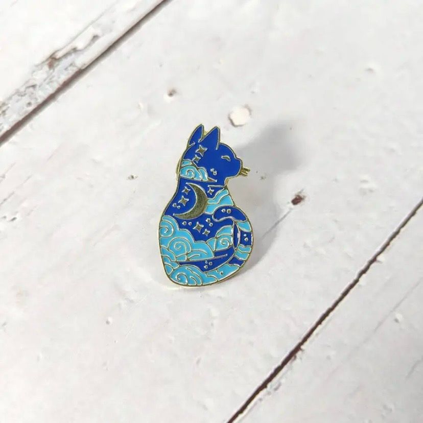 Pin “Gato estelar con luna”