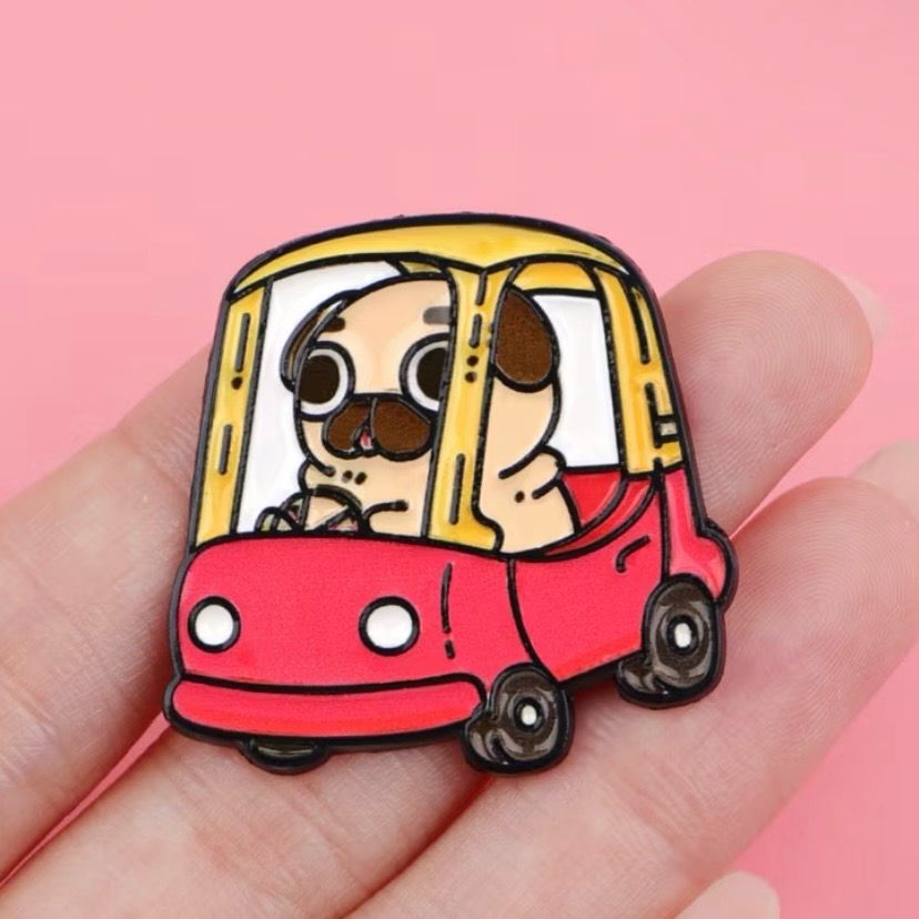 Pin “Pug en auto”
