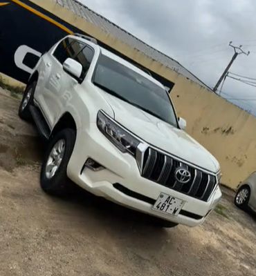 TOYOTA LAND CRUISER PRADO TX