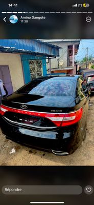 HYUNDAI GRANDEUR HG 240