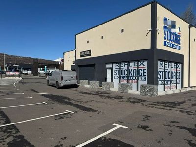 STOCKAGE &amp; COMMERCE