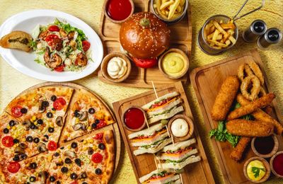 SNACKING &amp; FAST-FOOD