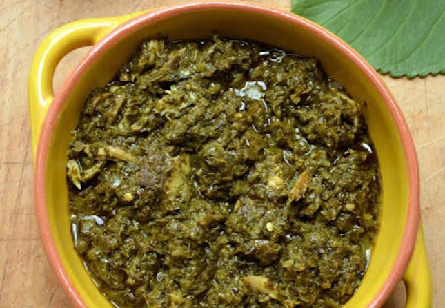Feuilles de manioc (saka-saka)