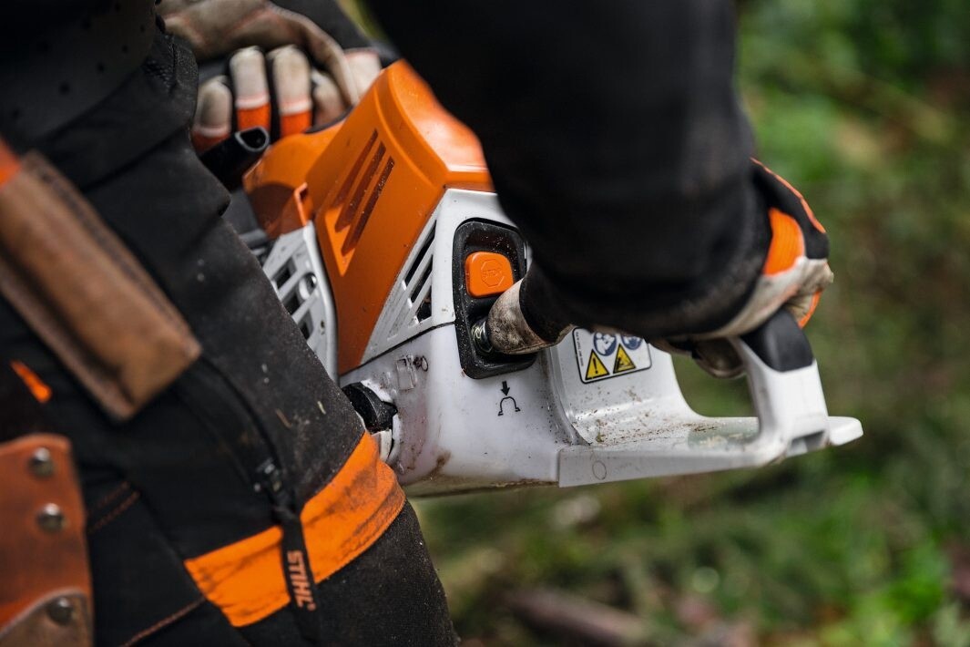 MS 500i CHAIN SAW 28&quot;