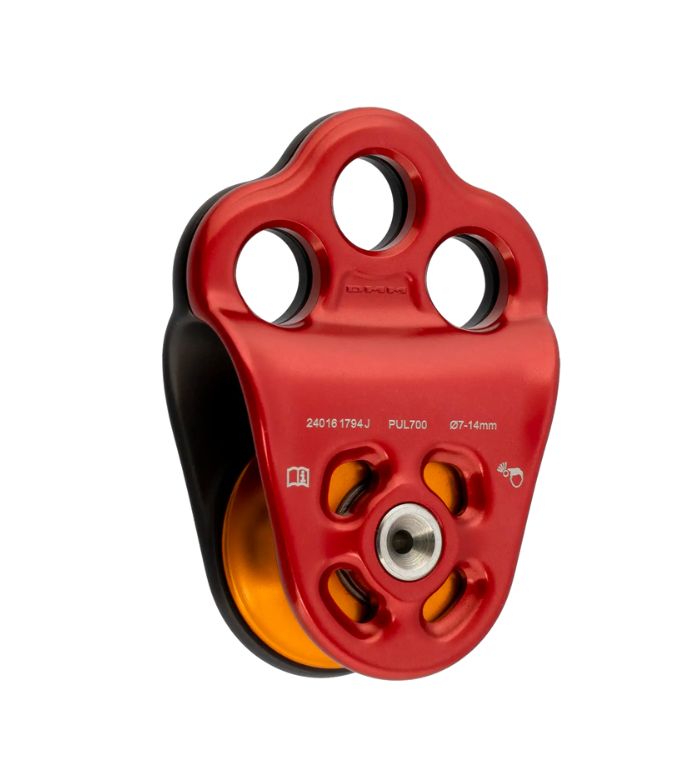 DMM TRIPLE ATTACHMENT PULLEY, RED