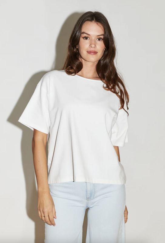Zoë t-shirt RE/BORN