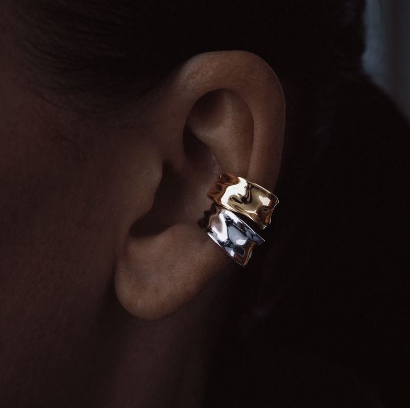 Molten ara small earcuff