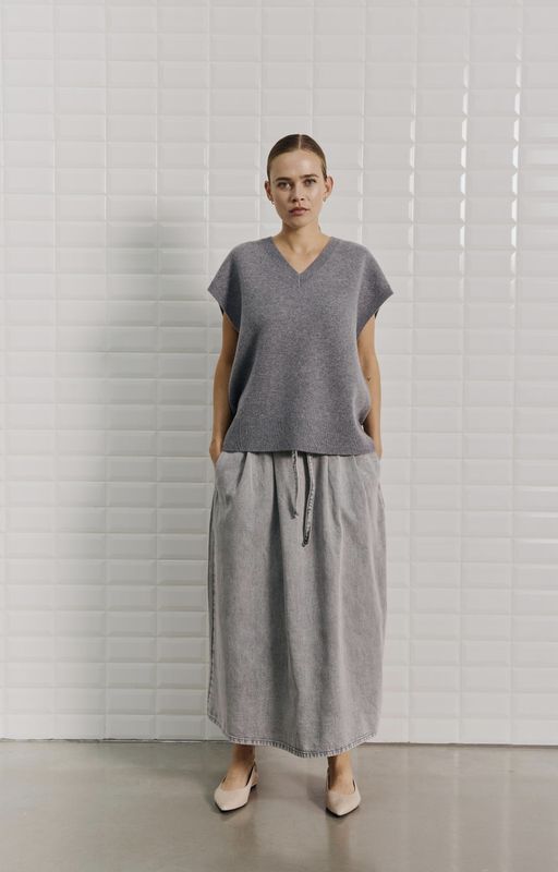 WBLCooper V-neck slipover