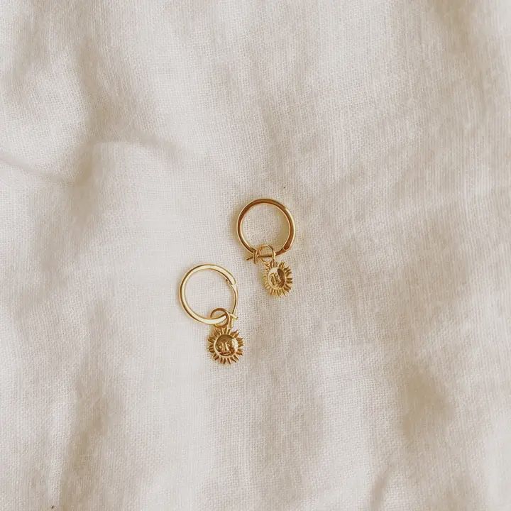 Tess &amp; Sarah Hoops