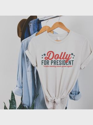 Dolly For President Graphic Tee