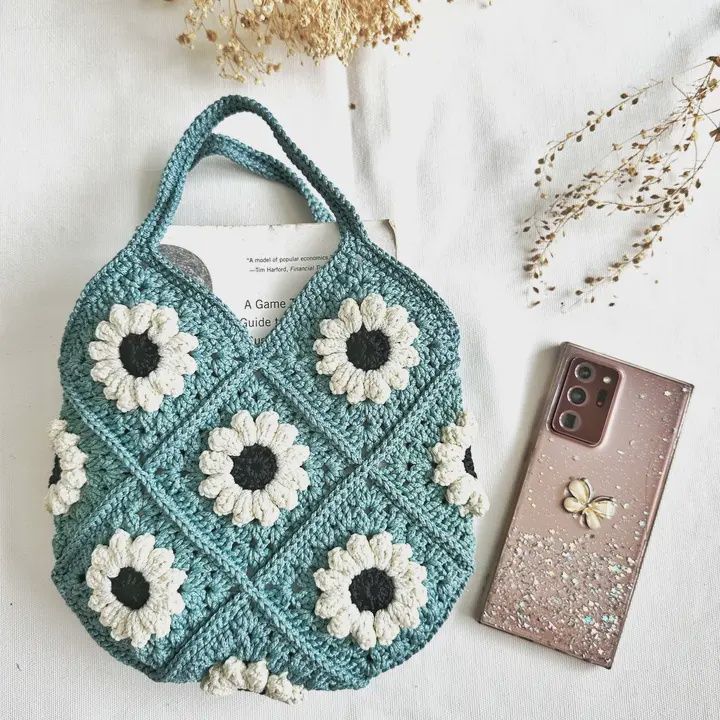 Hand-Crochet Daisy Mini Tote Bag, Color: Blue