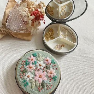 Floral Round Jewelry Box with Mirror