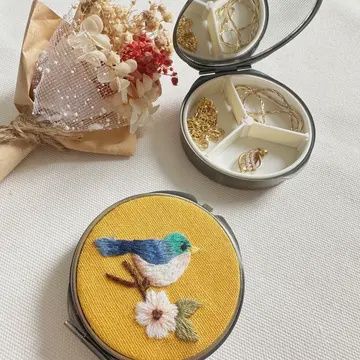 Floral Round Jewelry Box with Mirror