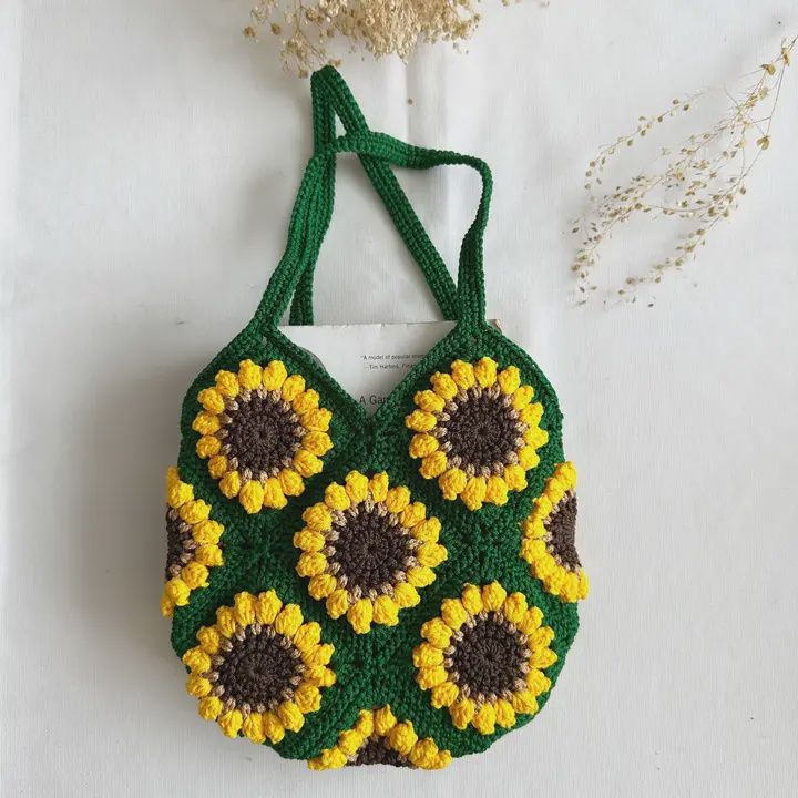 Hand-Crochet Daisy Mini Tote Bag