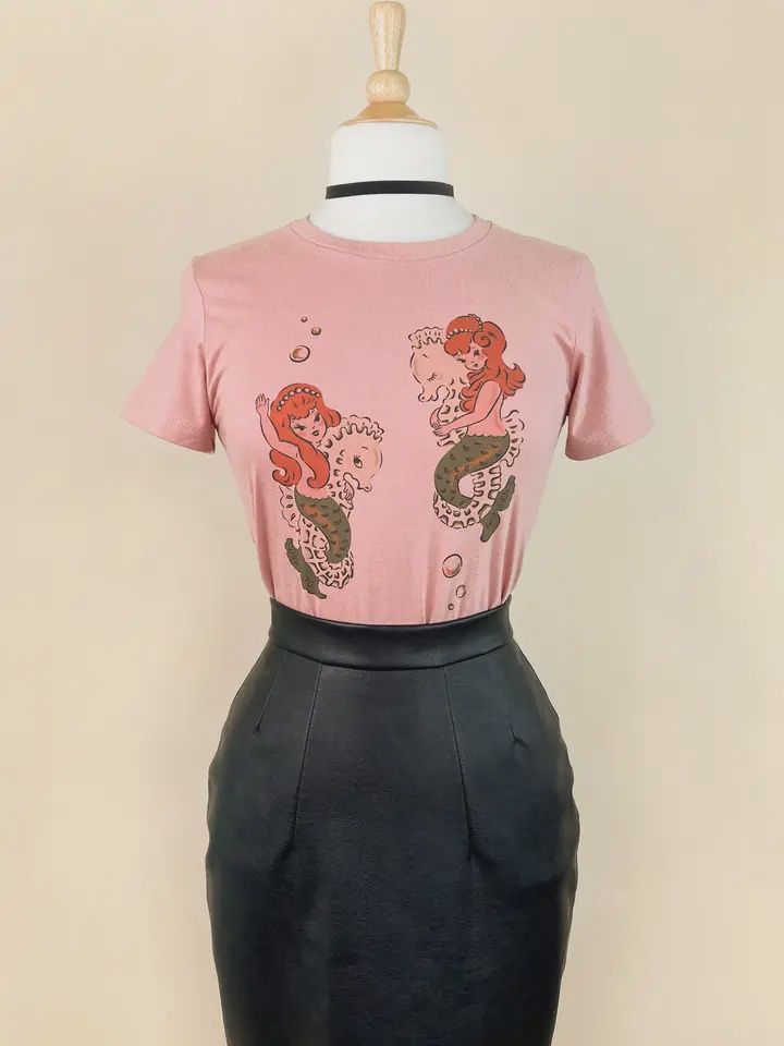 Mermaid Sisters Fitted Tee in Dusty Pink