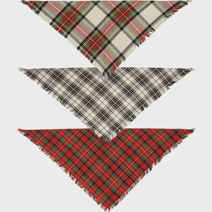 Medium Plaid Christmas Pet Bandana Set
