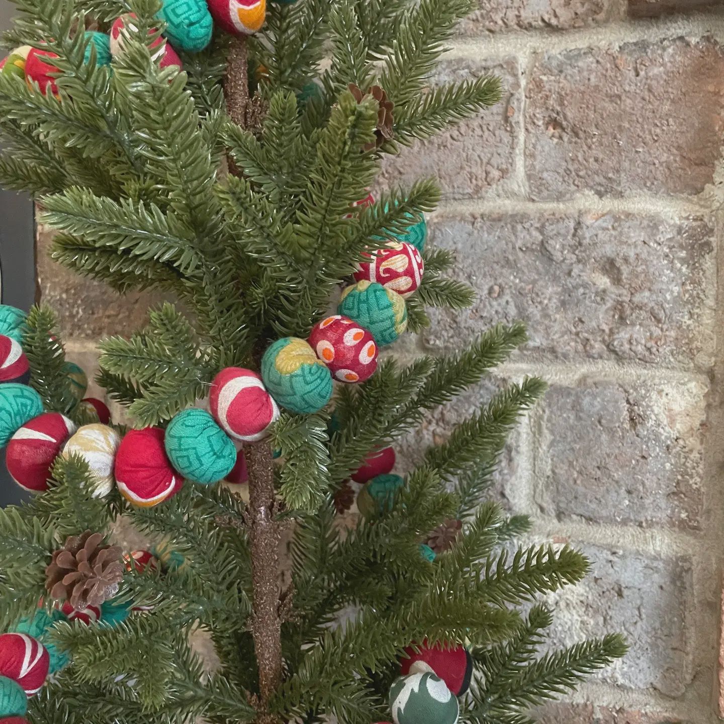 Christmas Bead Garland - Red and Green