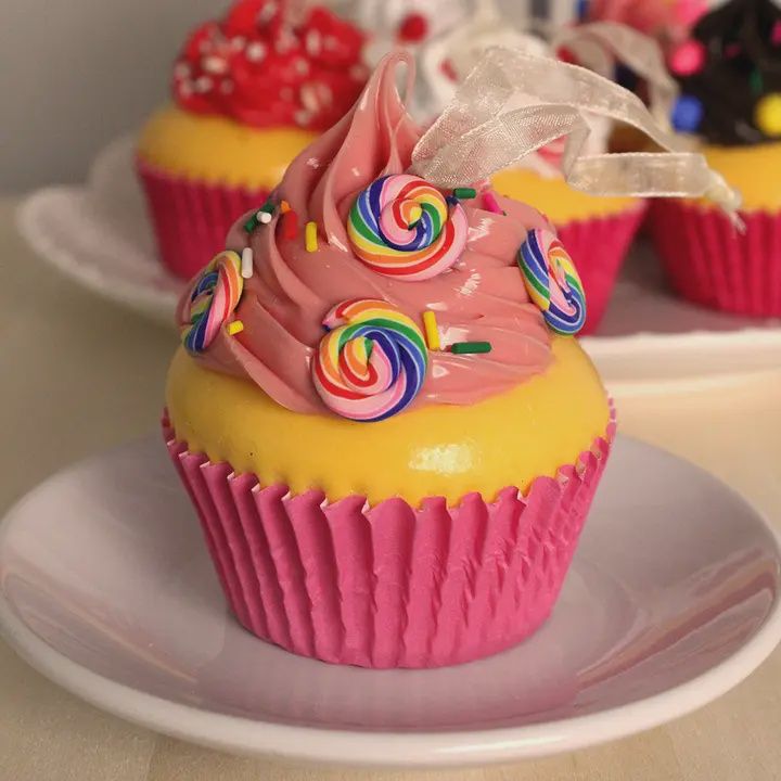 Foam Cupcake W/Candy Ornament