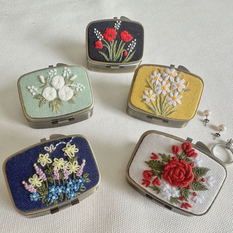 Floral Embroidered Rectangle Mini Jewelry Box with Mirror