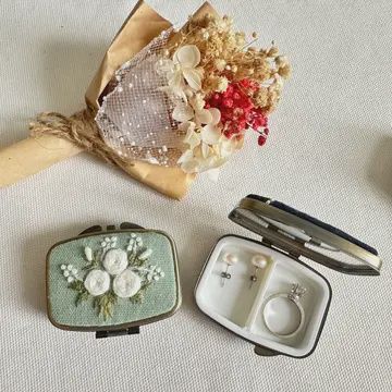 Floral Embroidered Rectangle Mini Jewelry Box with Mirror